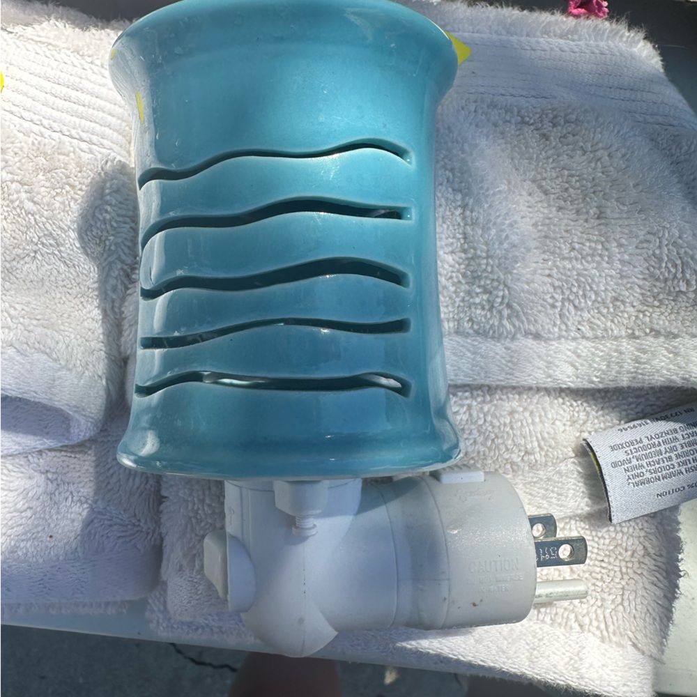 Blue wax warmer